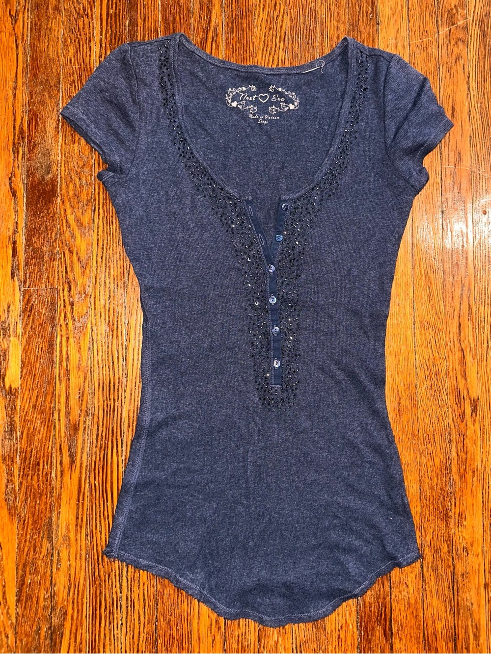 Y2K Women’s Large Next Era Navy Short Sleeve Beaded Shirt